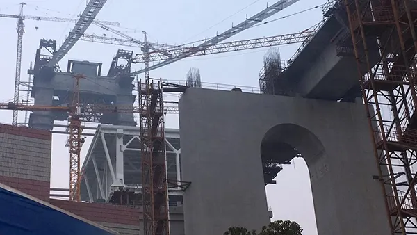 Wufengshan Yangtze River Bridge on Lianzhen Railway